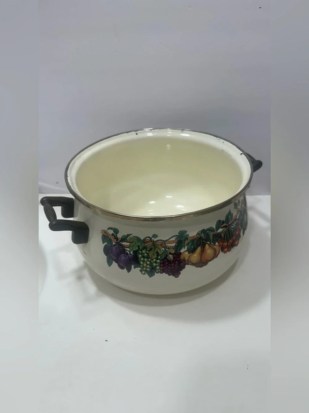 Vintage 8 Quart Enameled Dutch Oven with Fruit Swag Pattern XL Cherries Grapes